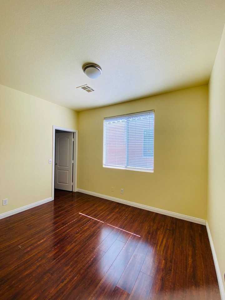 4948 Caprock Canyon Ave - Photo 7 of 13