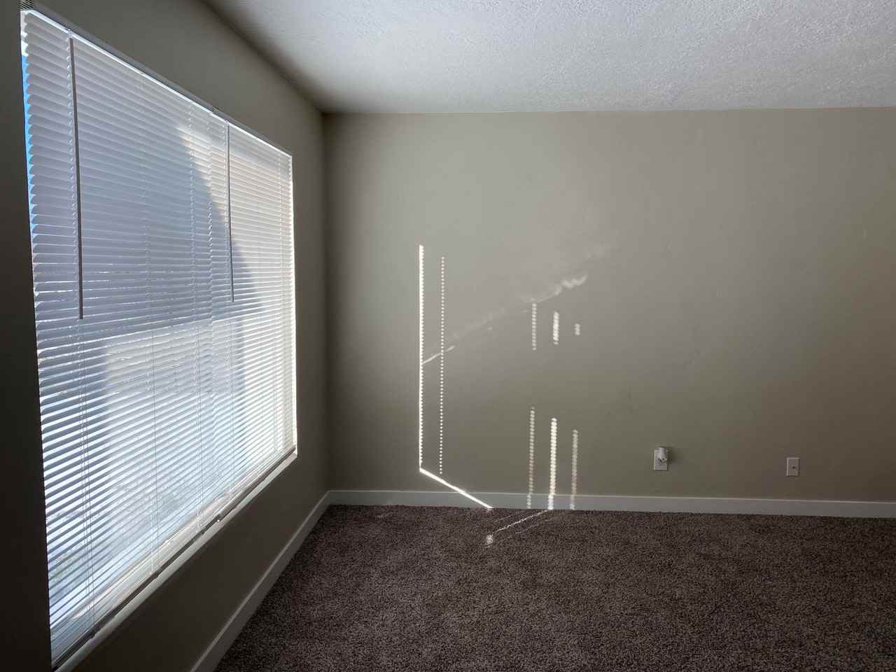 4827 S 4620 W - Photo 4 of 14