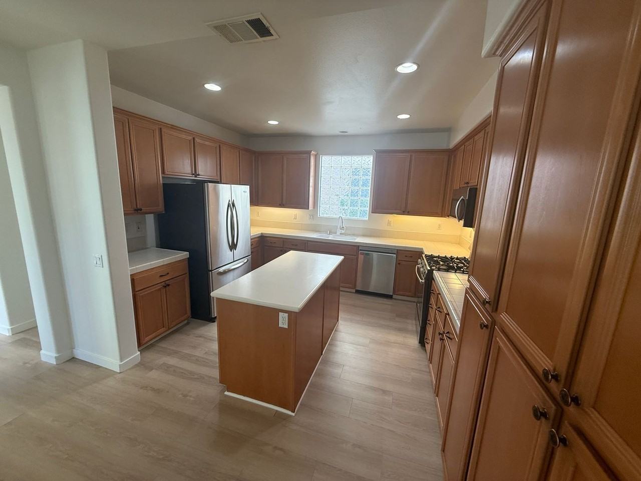 27594 Sunny Creek Dr - Photo 5 of 39