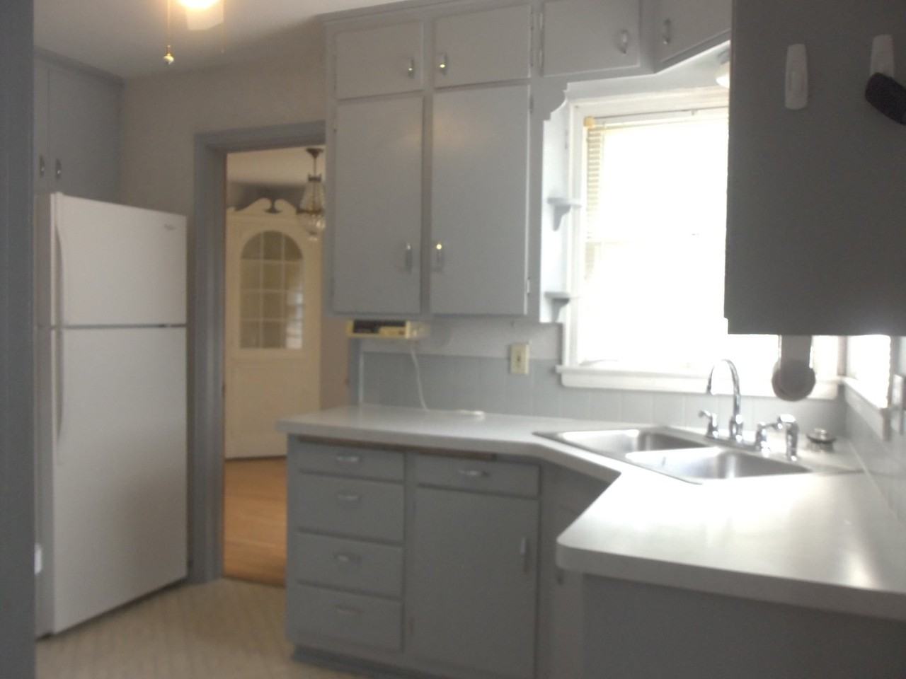 311 16th Ave Sw - Photo 6 of 18