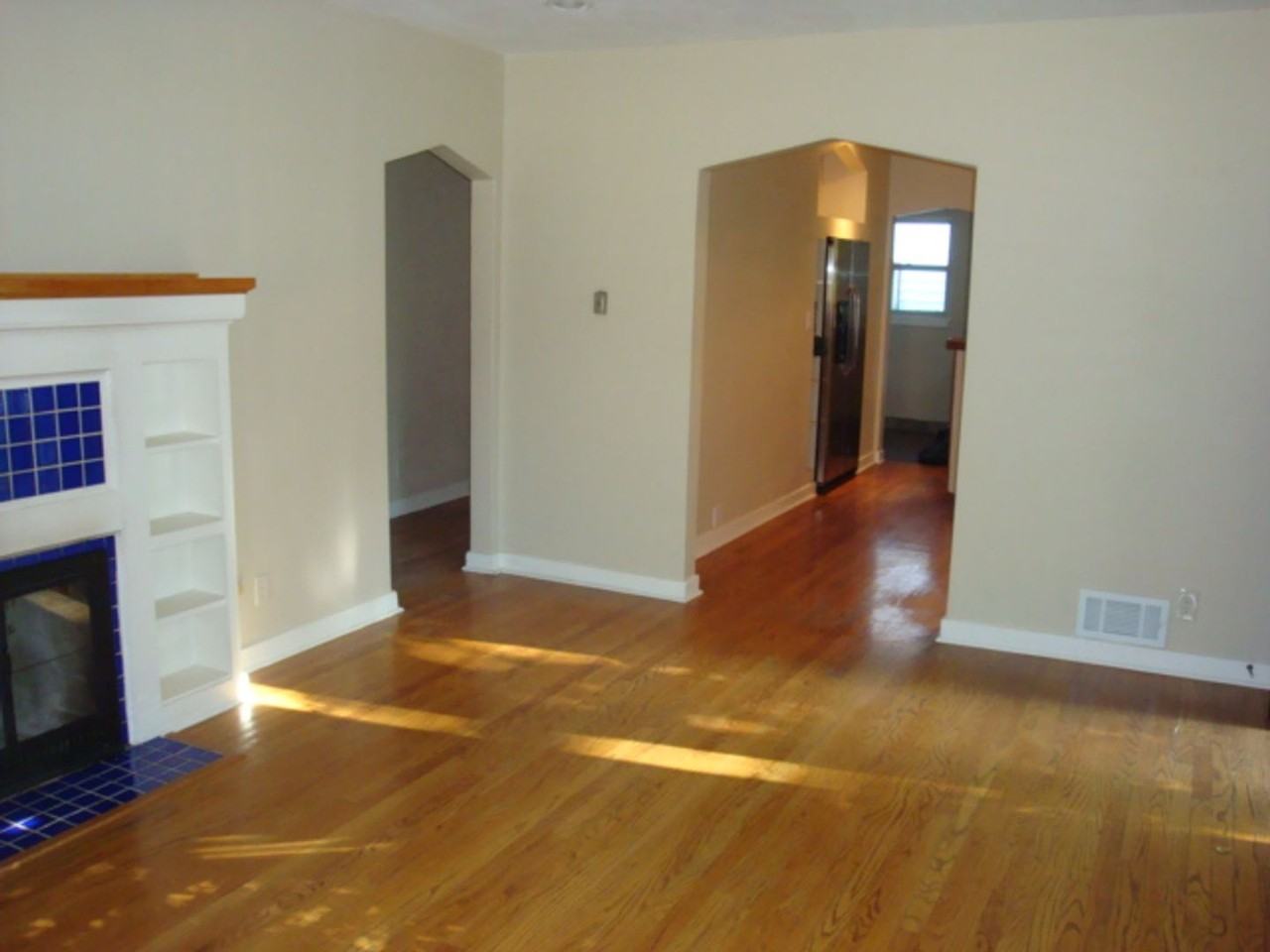 1555 Nw Awbrey Rd - Photo 4 of 23