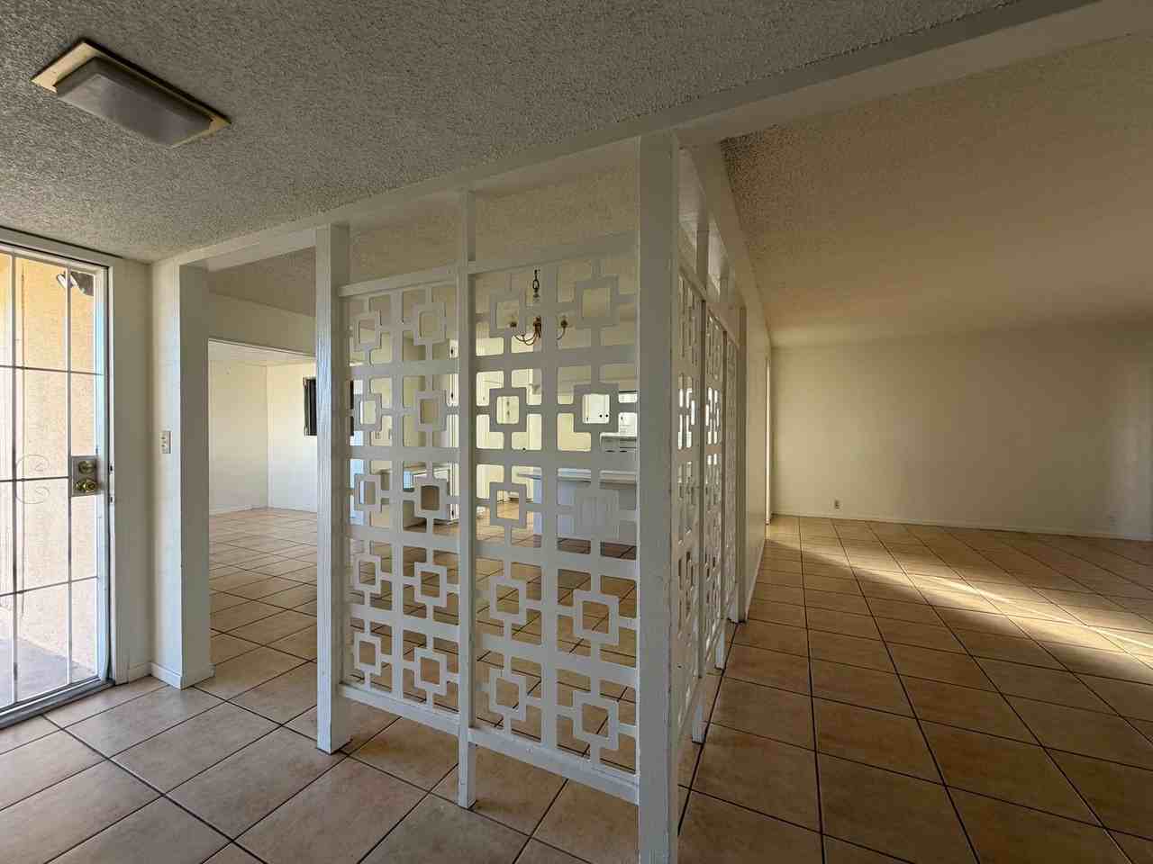 1521 De Anza St - Photo 4 of 31