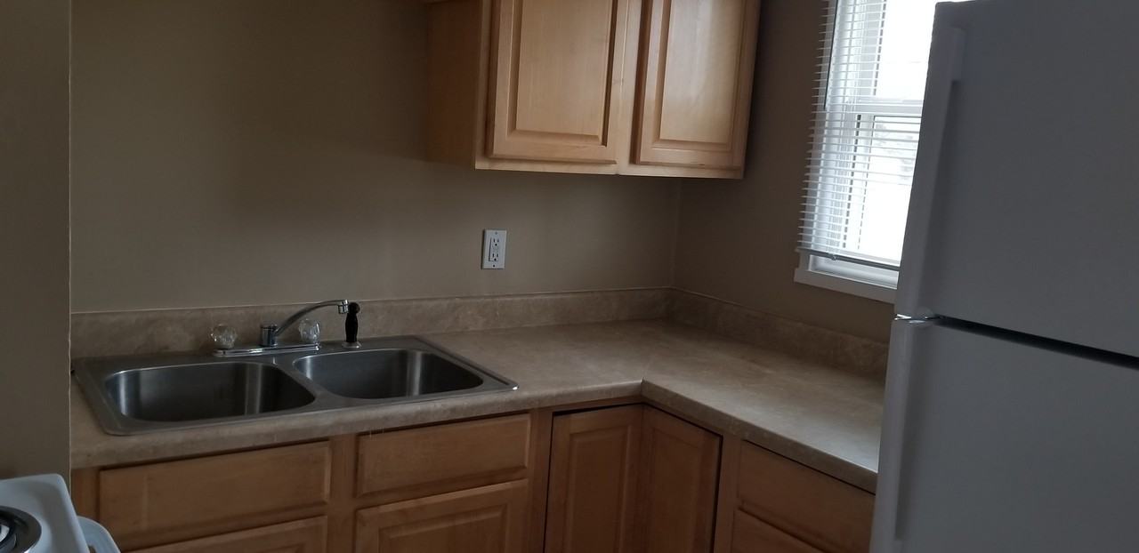 6316 Kent Rd - Photo 3 of 15