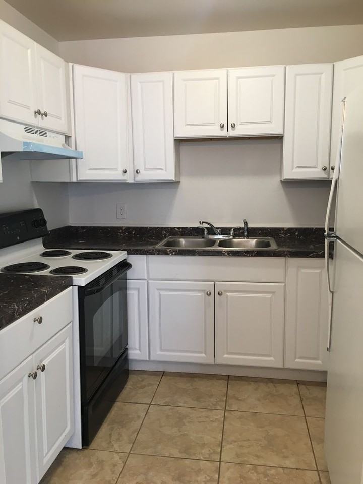 5832 S 38th St - Photo 2 of 11