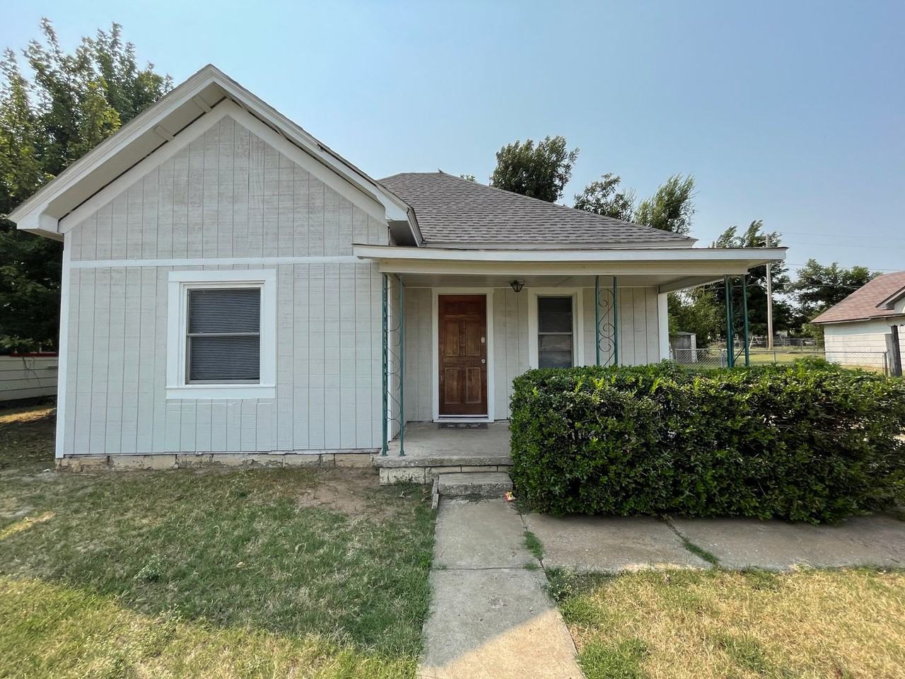 1516 S Dille Ave - Photo 3 of 31