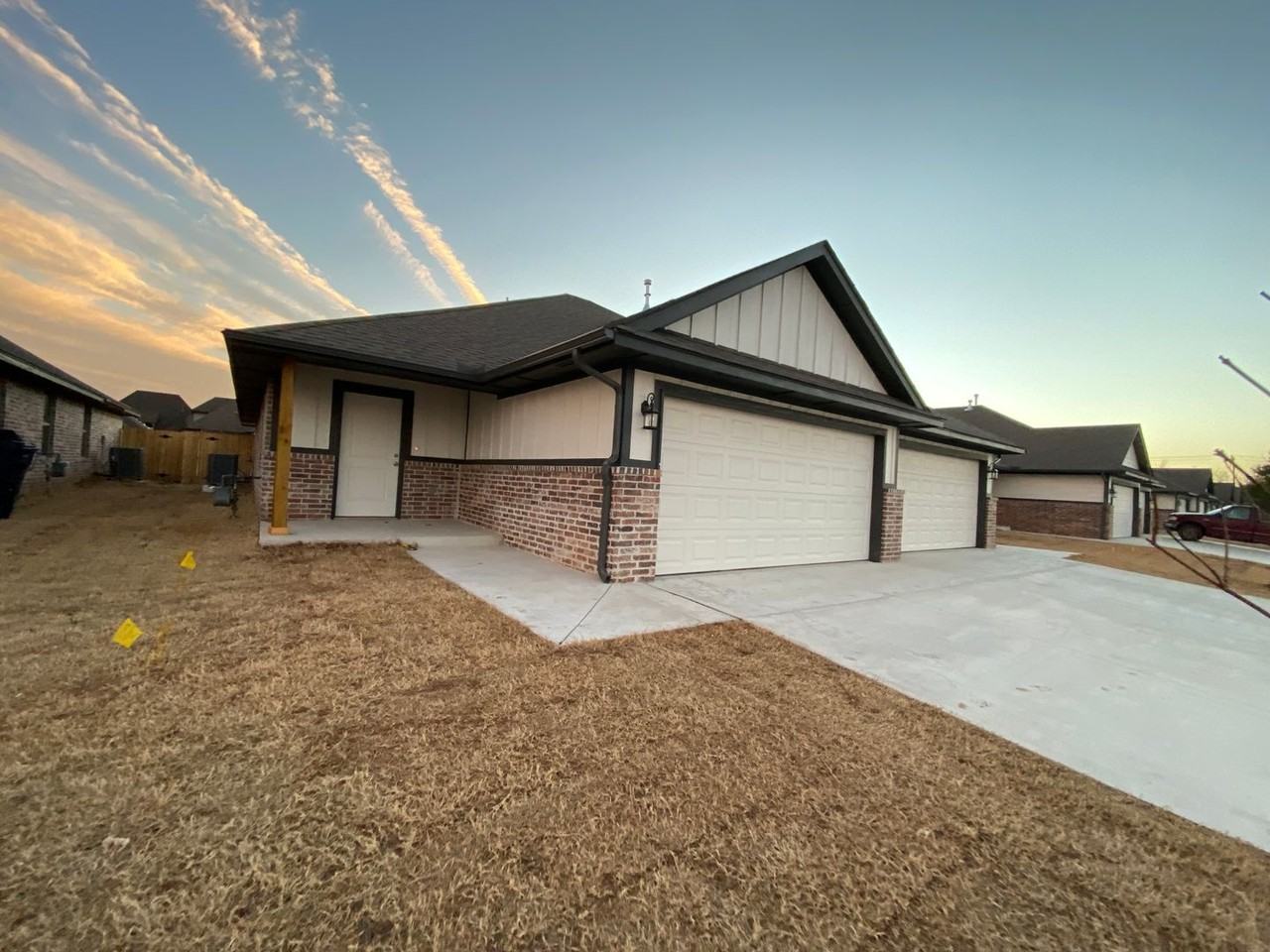 10908 Nw 119th St - Photo 2 of 22