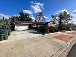 featured image of 1467 Country Crest Dr