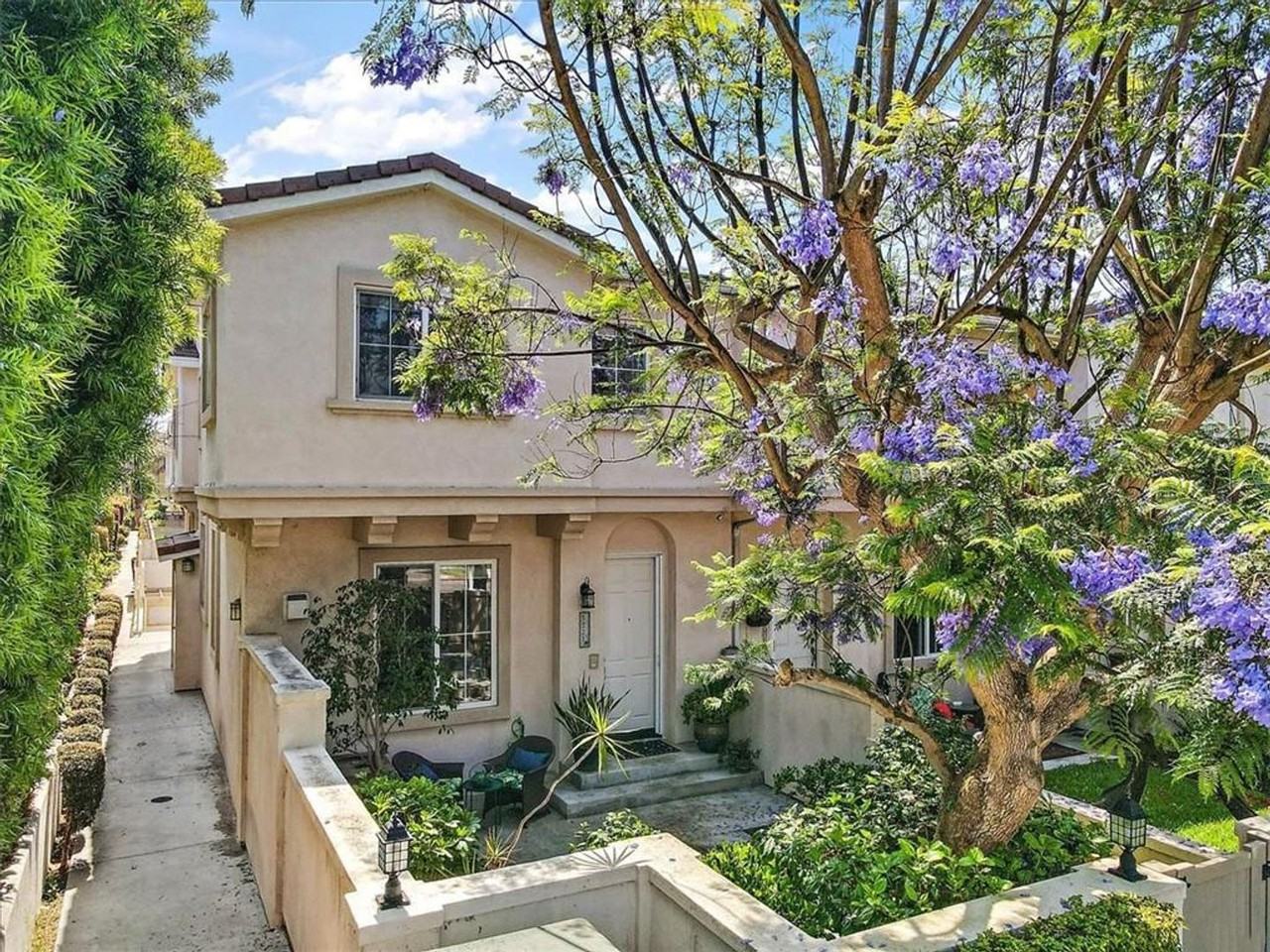 630 Meyer Ln #D - Photo 3 of 35