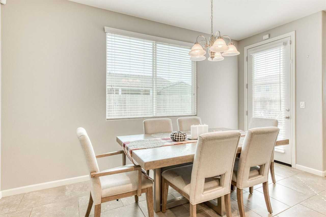 3950 Saginaw Ave - Photo 5 of 12