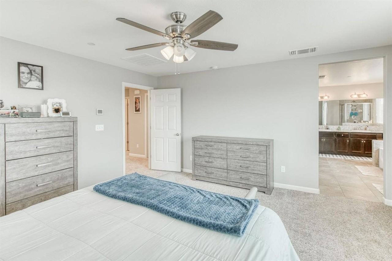 3950 Saginaw Ave - Photo 7 of 12