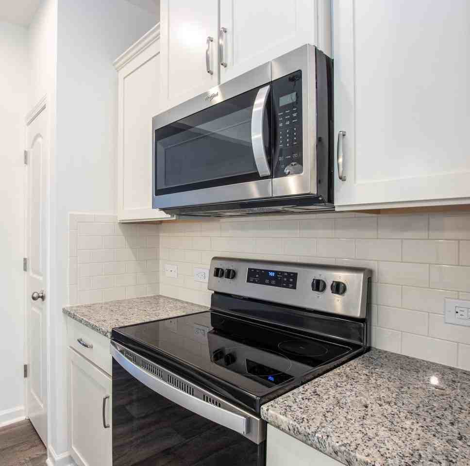 8568 Forest Point Rd Nw - Photo 7 of 22