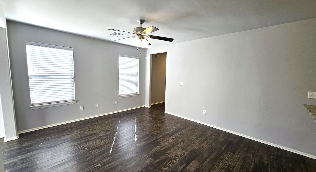 8801 Sw 45th St - Photo 6 of 29