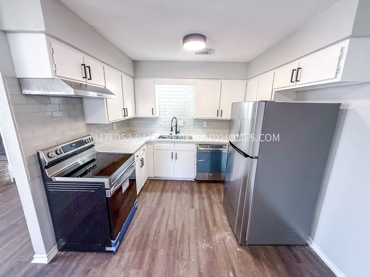 3338 Heritage Ln - Photo 3 of 12