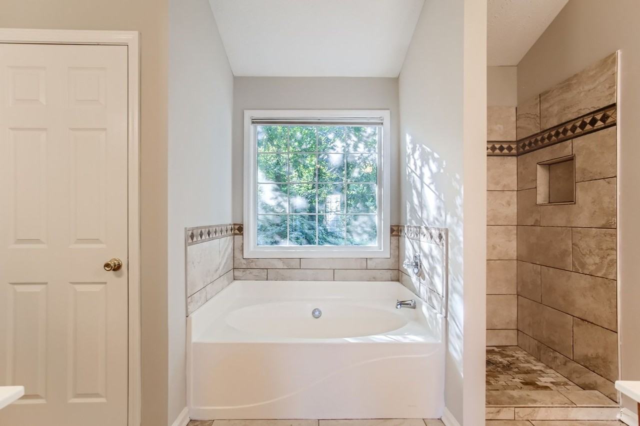 5487 Walnut Ln - Photo 6 of 8