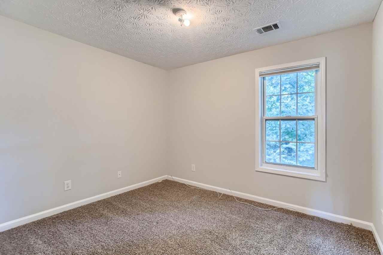 5487 Walnut Ln - Photo 7 of 8