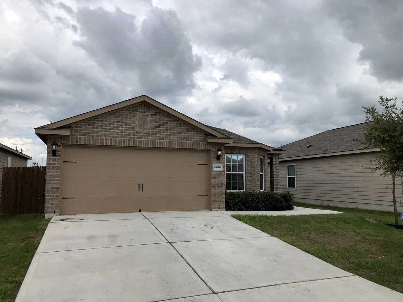 6616 Luckey Sq - Photo 2 of 20