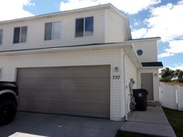 featured image of 727 W 2nd St