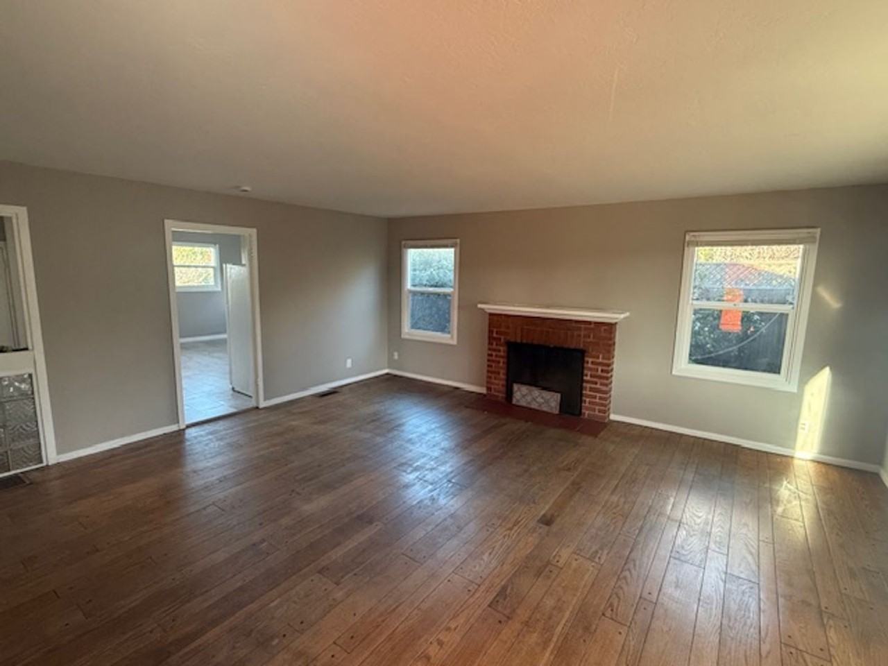 5519 Plumas Ave - Photo 3 of 31