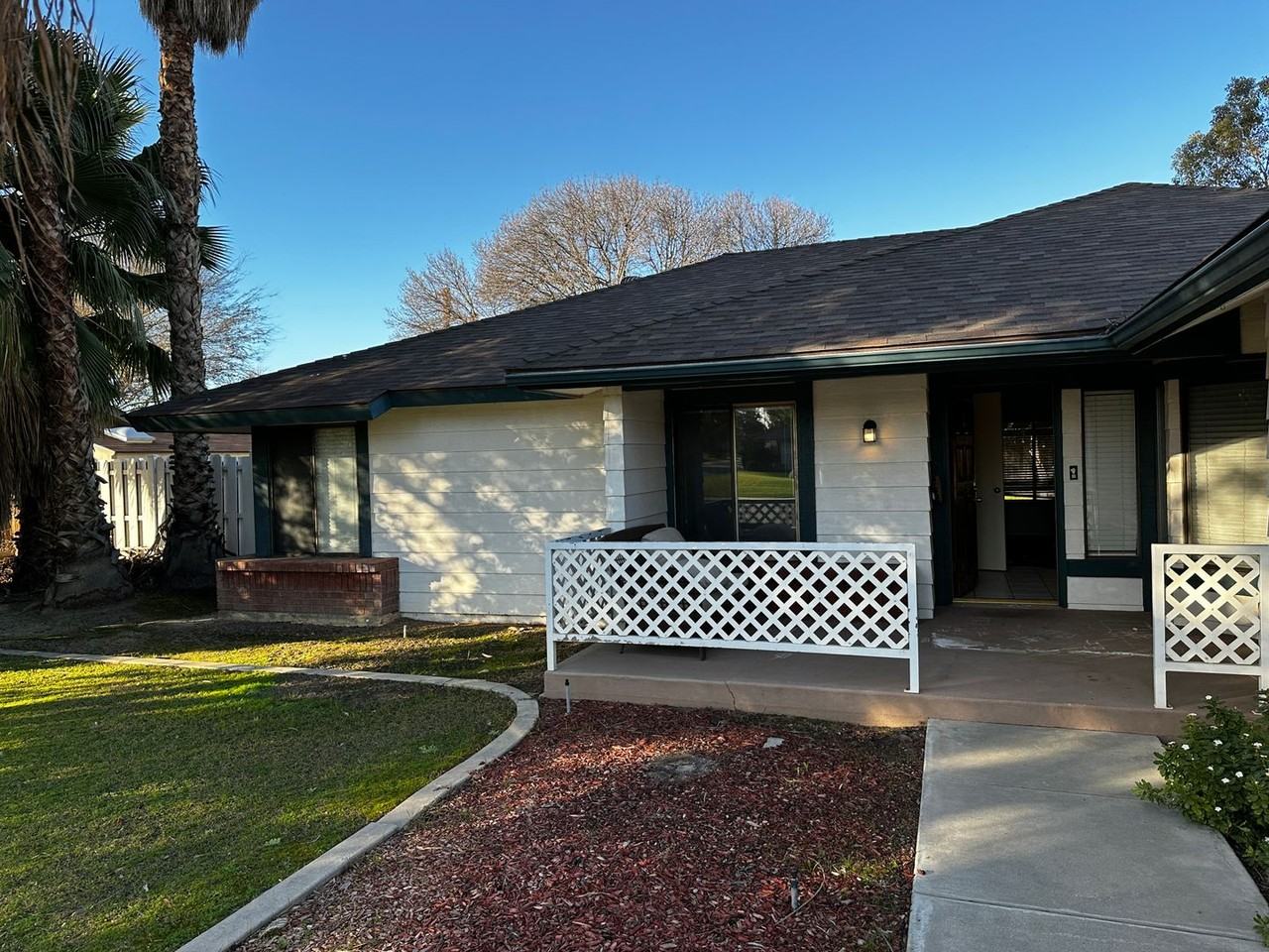 13504 Warrenton Ave - Photo 3 of 5