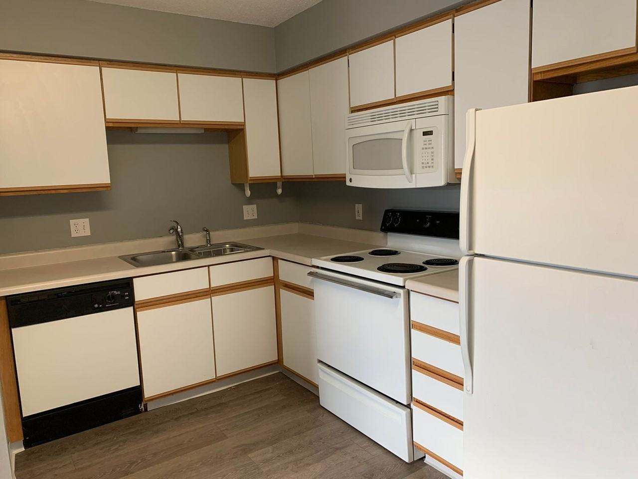 930A Boston Way #6 - Photo 5 of 7