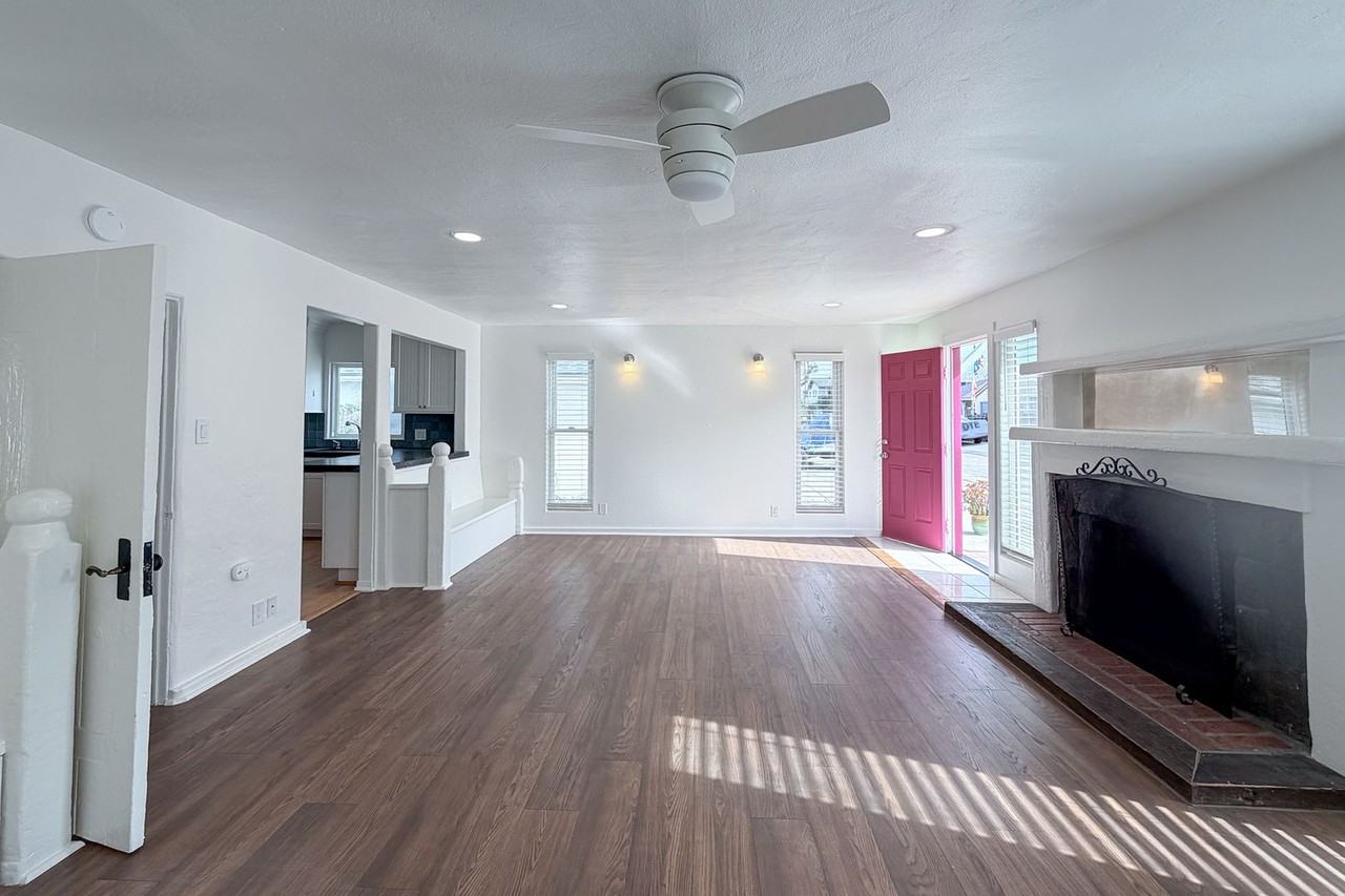 117 Van Nuys Ave - Photo 3 of 35