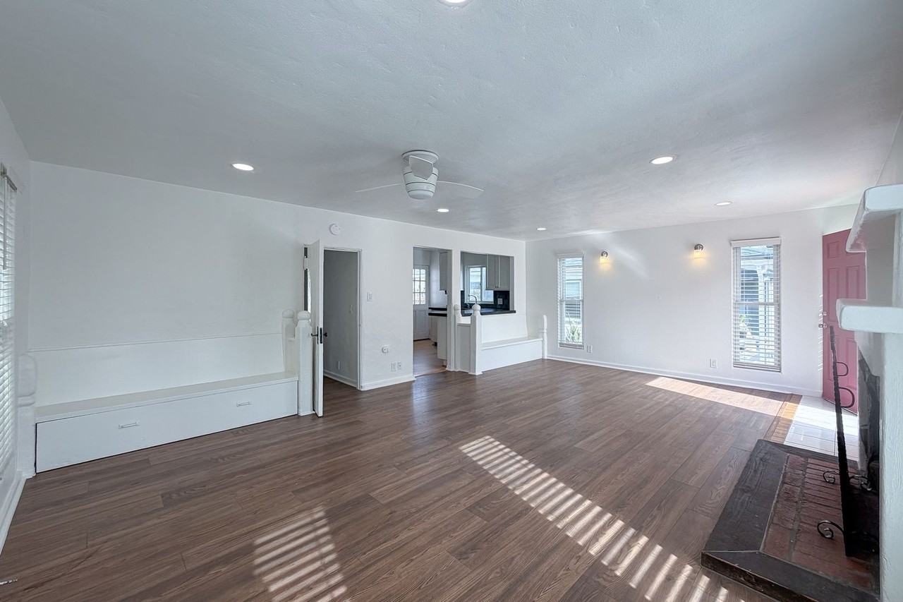 117 Van Nuys Ave - Photo 5 of 35