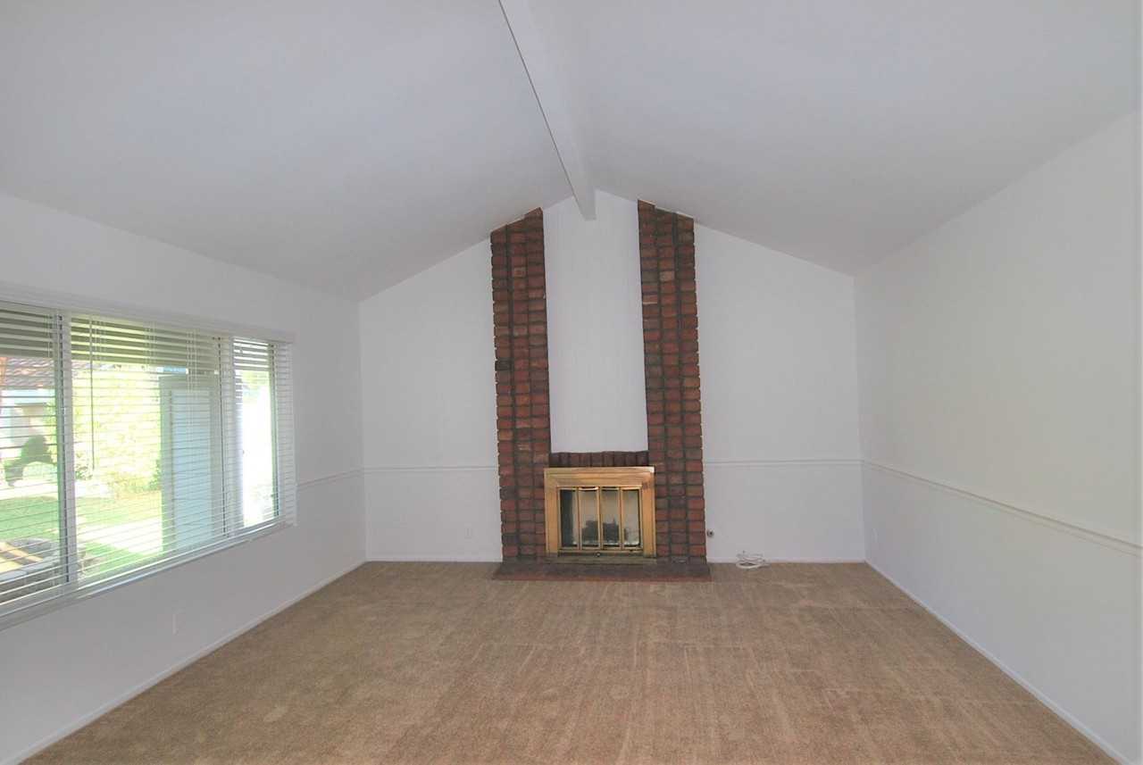 427 S Wrightwood St - Photo 3 of 38