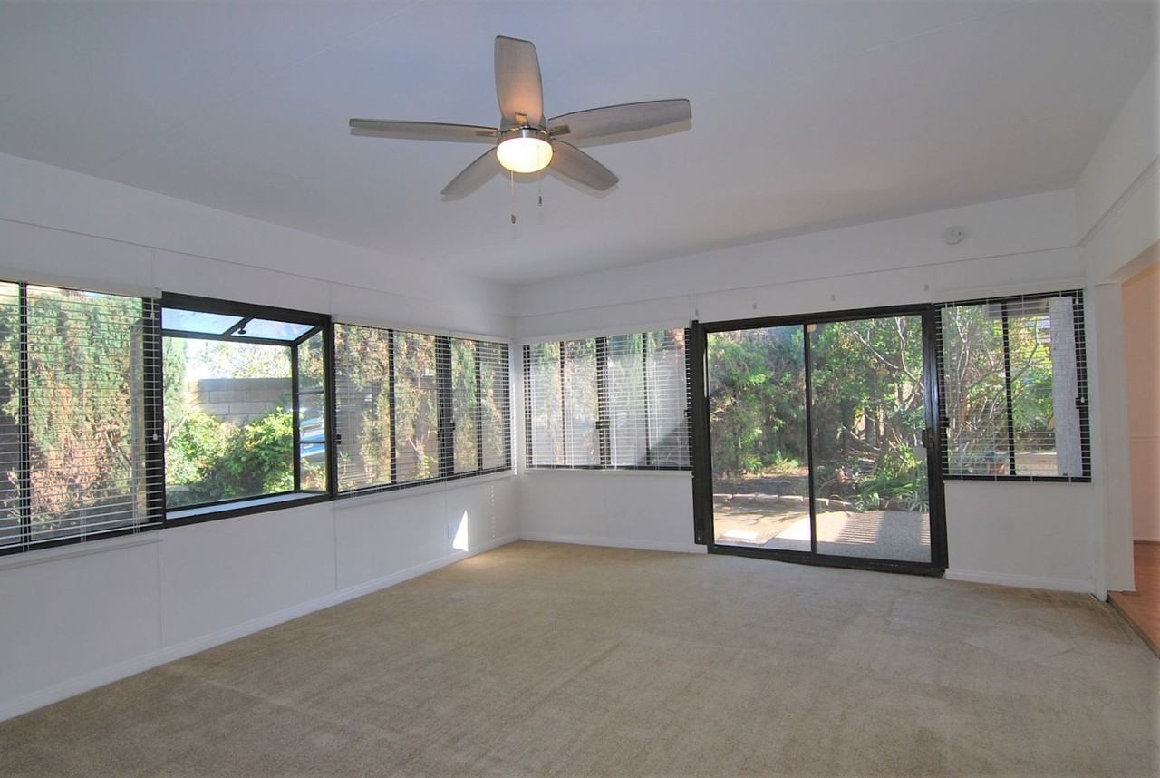 427 S Wrightwood St - Photo 7 of 38