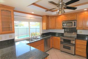 427 S Wrightwood St - Photo 1 of 1