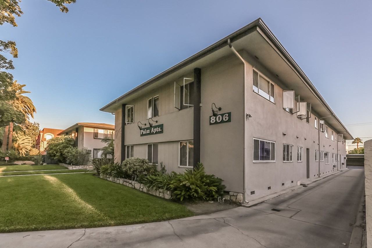 Palm Apartments in the Heart of Arcadia - Photo 2 of 36