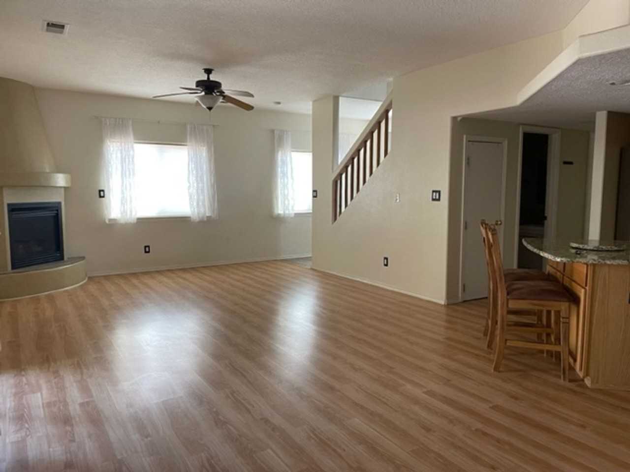 7327 Dancing Eagle Ave Ne - Photo 5 of 17