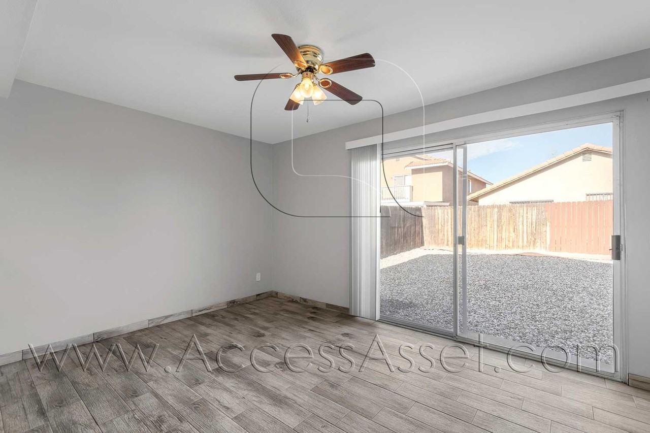 464 E Jarvis St - Photo 7 of 29