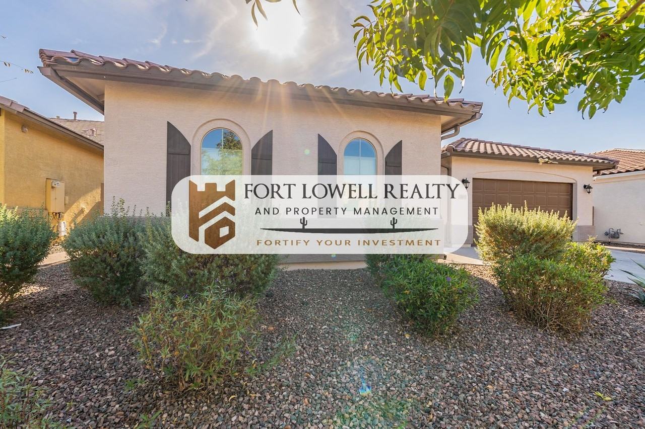 2811 W Pollack St - Photo 2 of 43