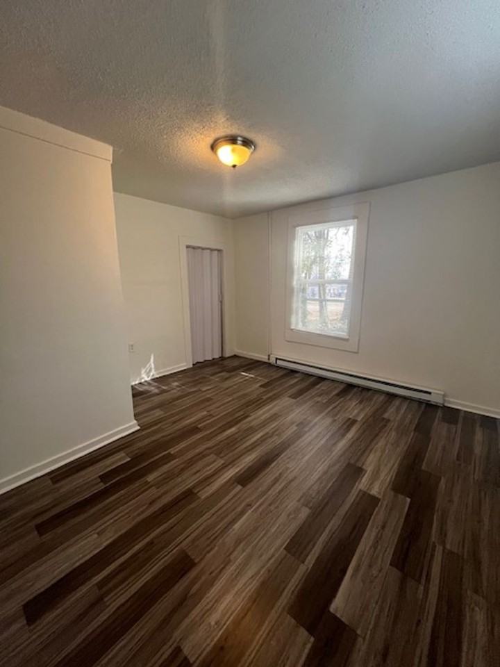 458 Arch St - Photo 6 of 13