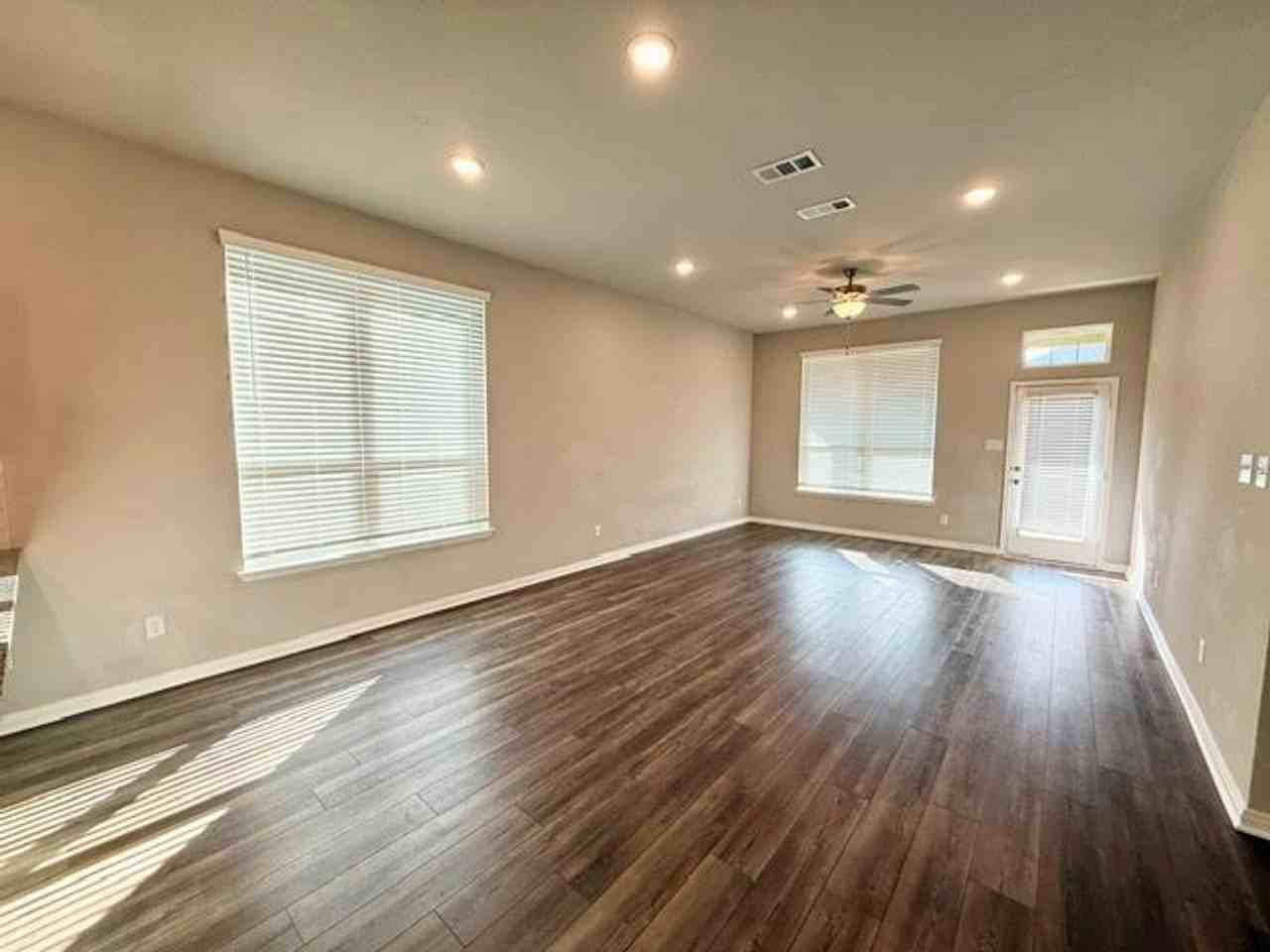 3517 Beutel Rd - Photo 6 of 22