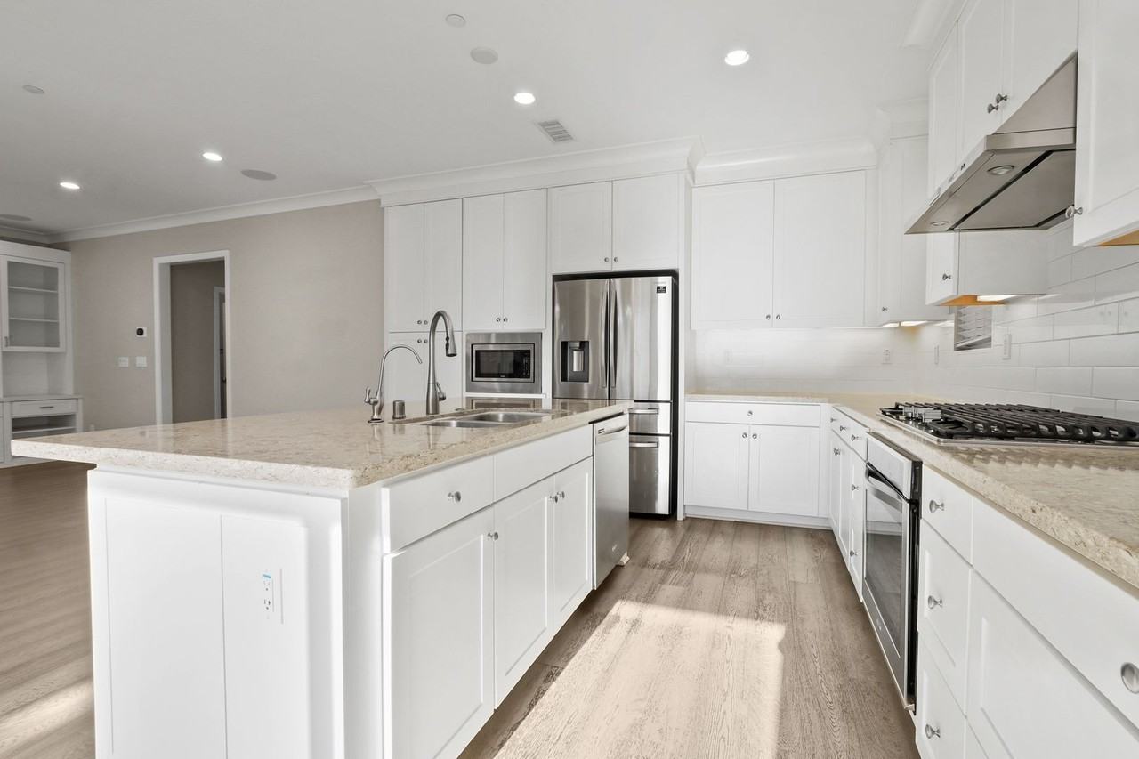 52 Island Coral - Photo 5 of 26