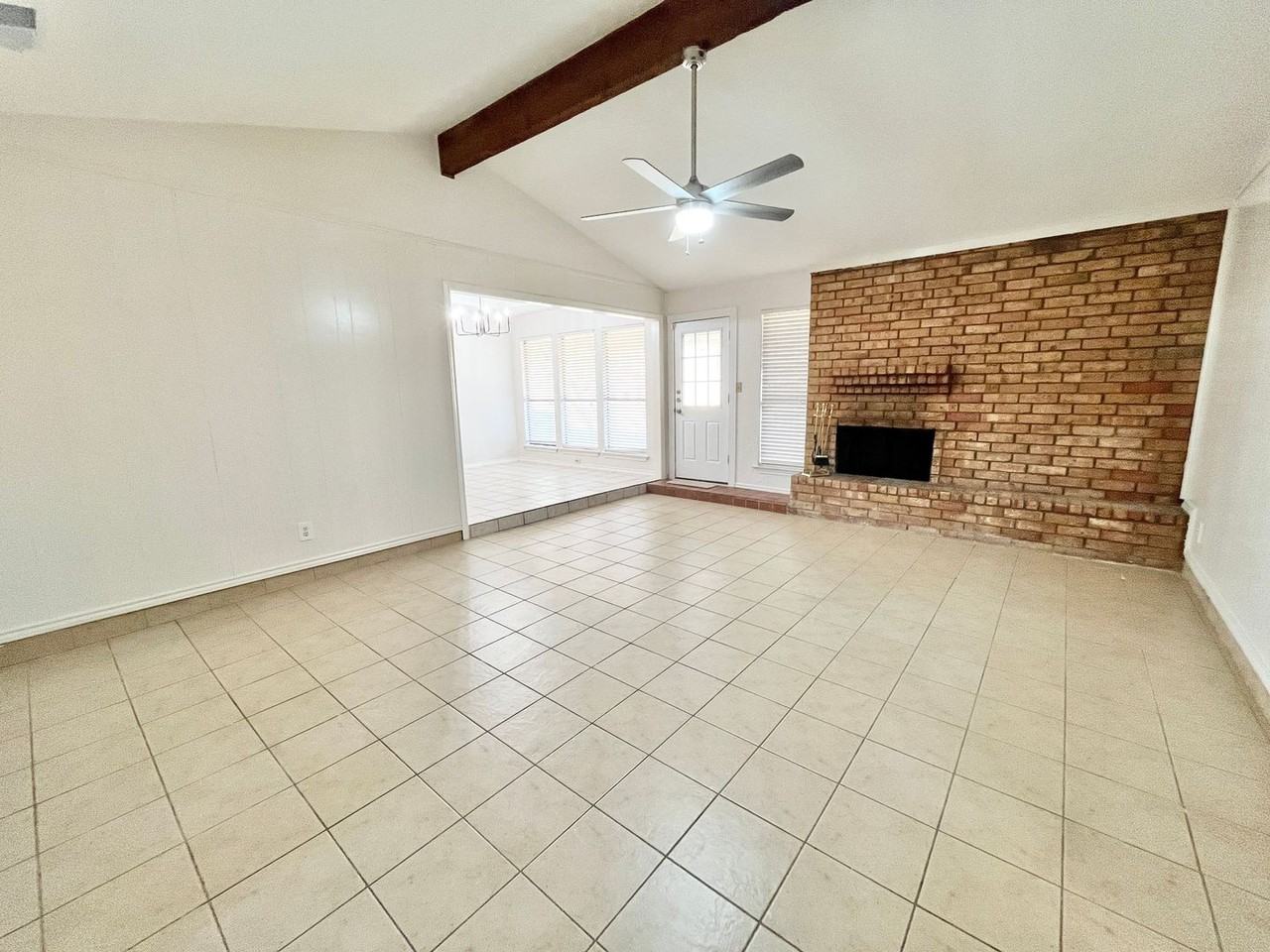 4002 Sumac Ct - Photo 2 of 23