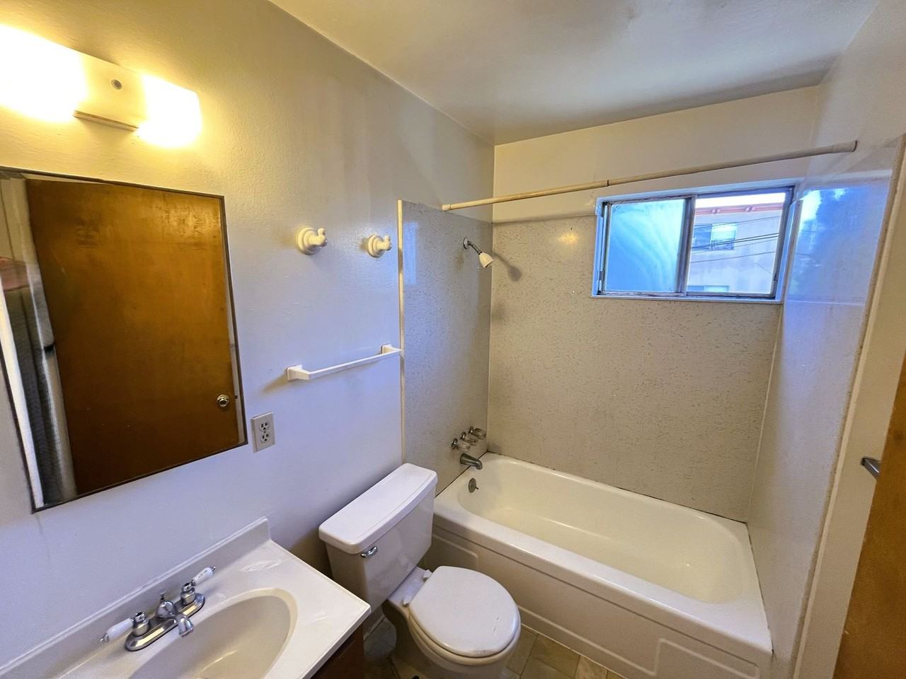 291 Fairmount Ave - Photo 3 of 12