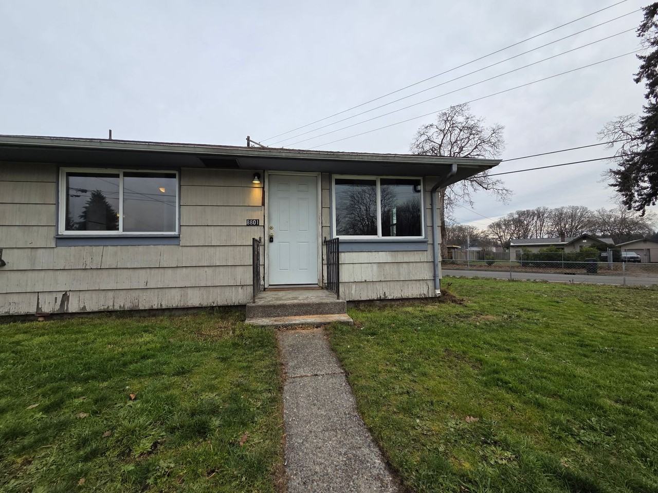 8801 Commercial Ave Sw - Photo 2 of 14