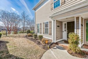 featured image of 5236 Moreland St