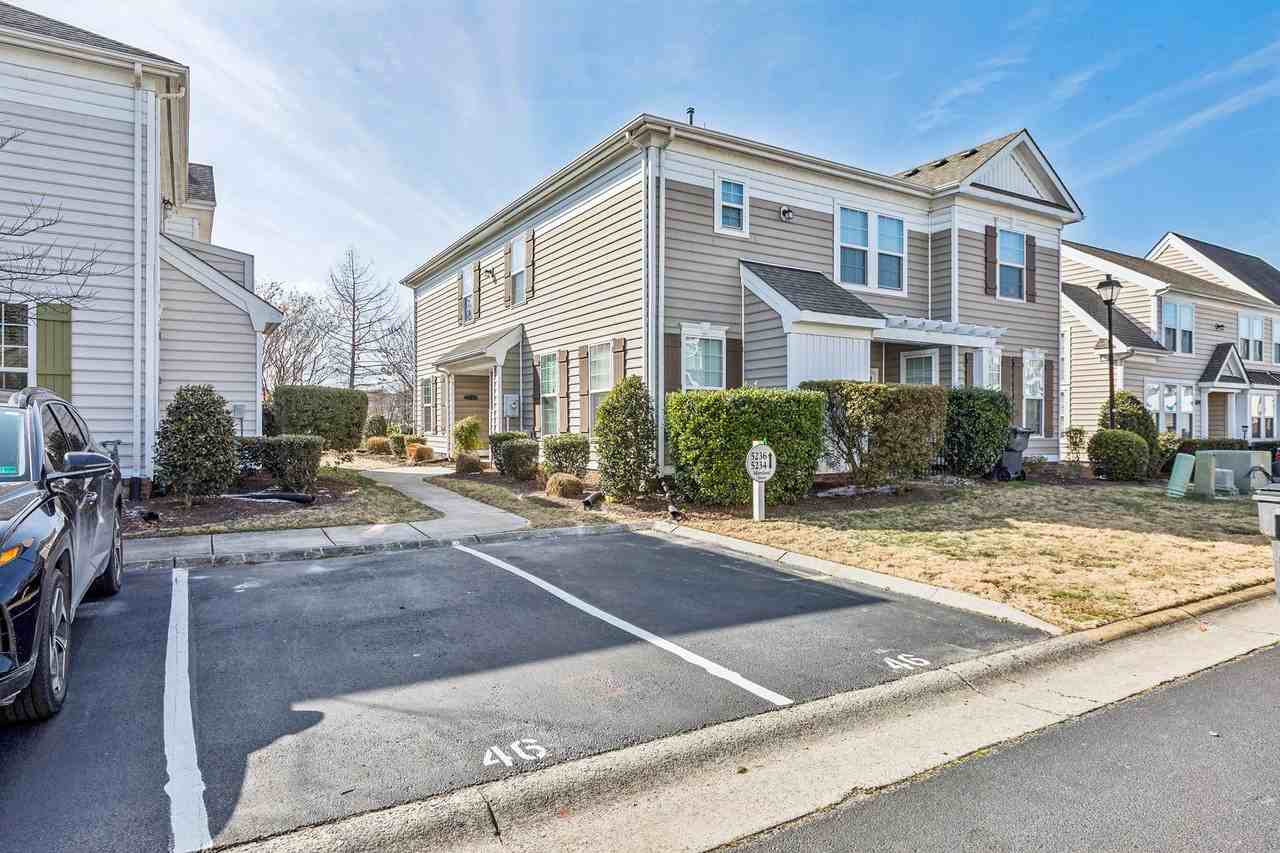 5236 Moreland St - Photo 2 of 35