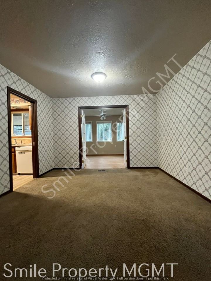 16834 Ne Pacific Dr - Photo 5 of 24