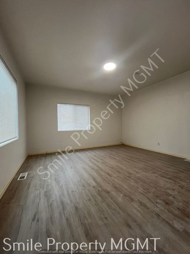 10153 Se Pardee St - Photo 4 of 19