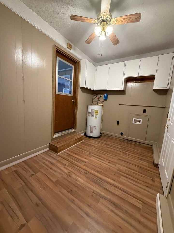 6111 Homestead Rd - Photo 3 of 37