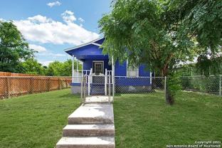 1404 Lamar St - Photo 1 of 1