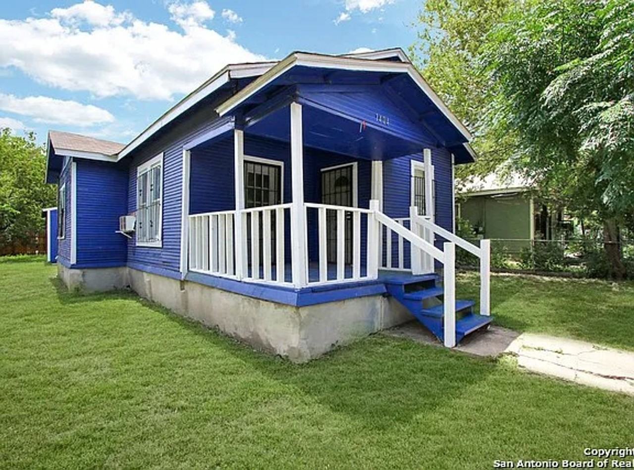 1404 Lamar St - Photo 2 of 24