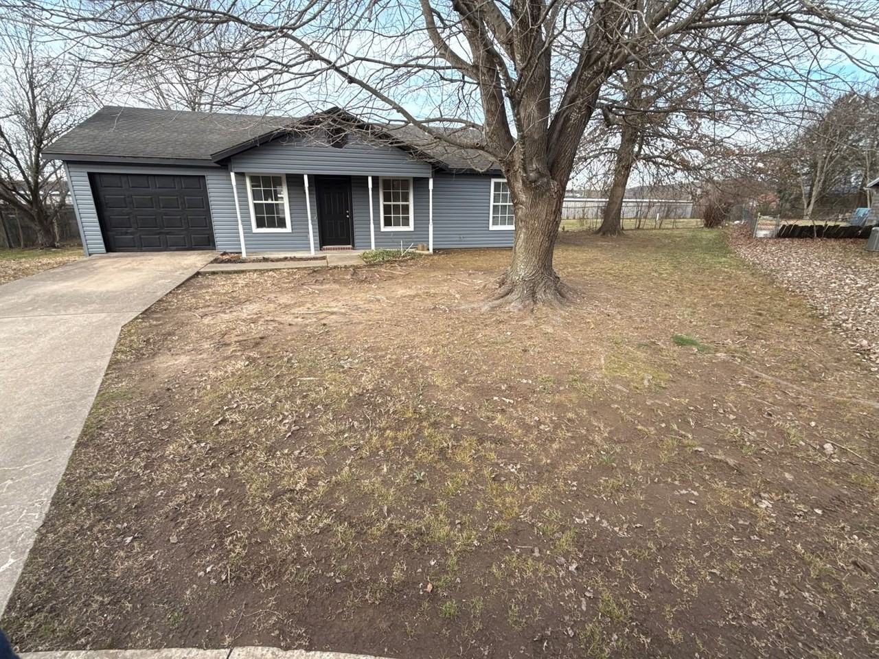 1474 Aspen Cir - Photo 2 of 28