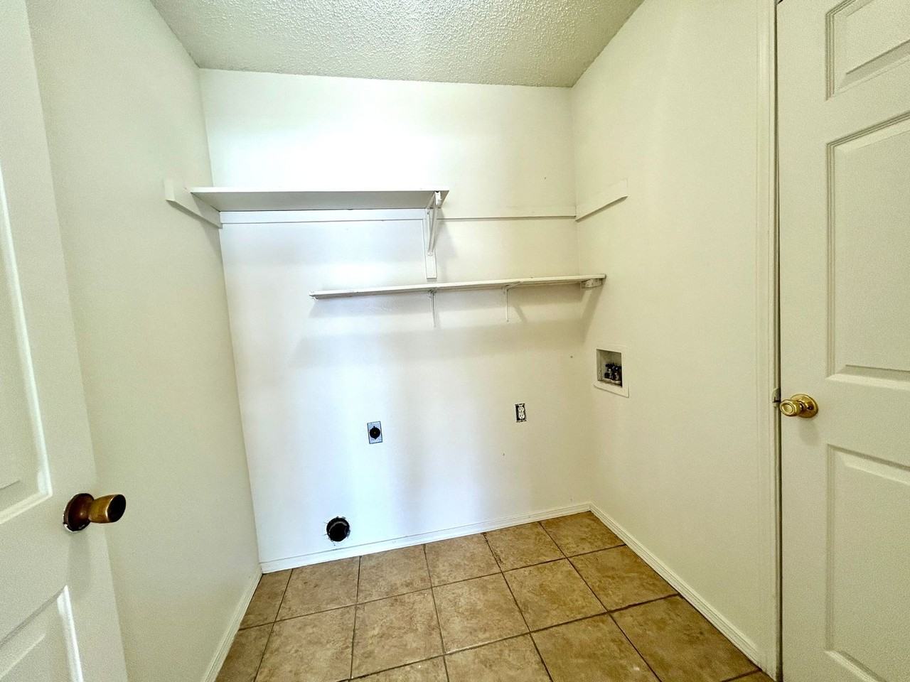 1474 Aspen Cir - Photo 7 of 28