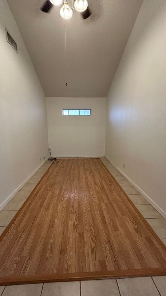 6404 Mecca St - Photo 5 of 31