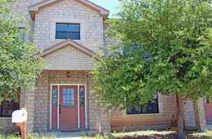 featured image of 603 E 8th St #C